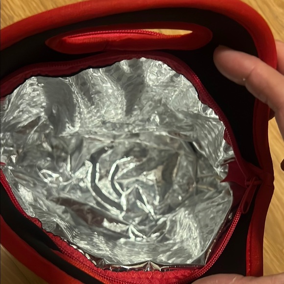 Natural life Beach Lunch Tote like new. Never used.Neoprene insulated tote - Picture 7 of 7